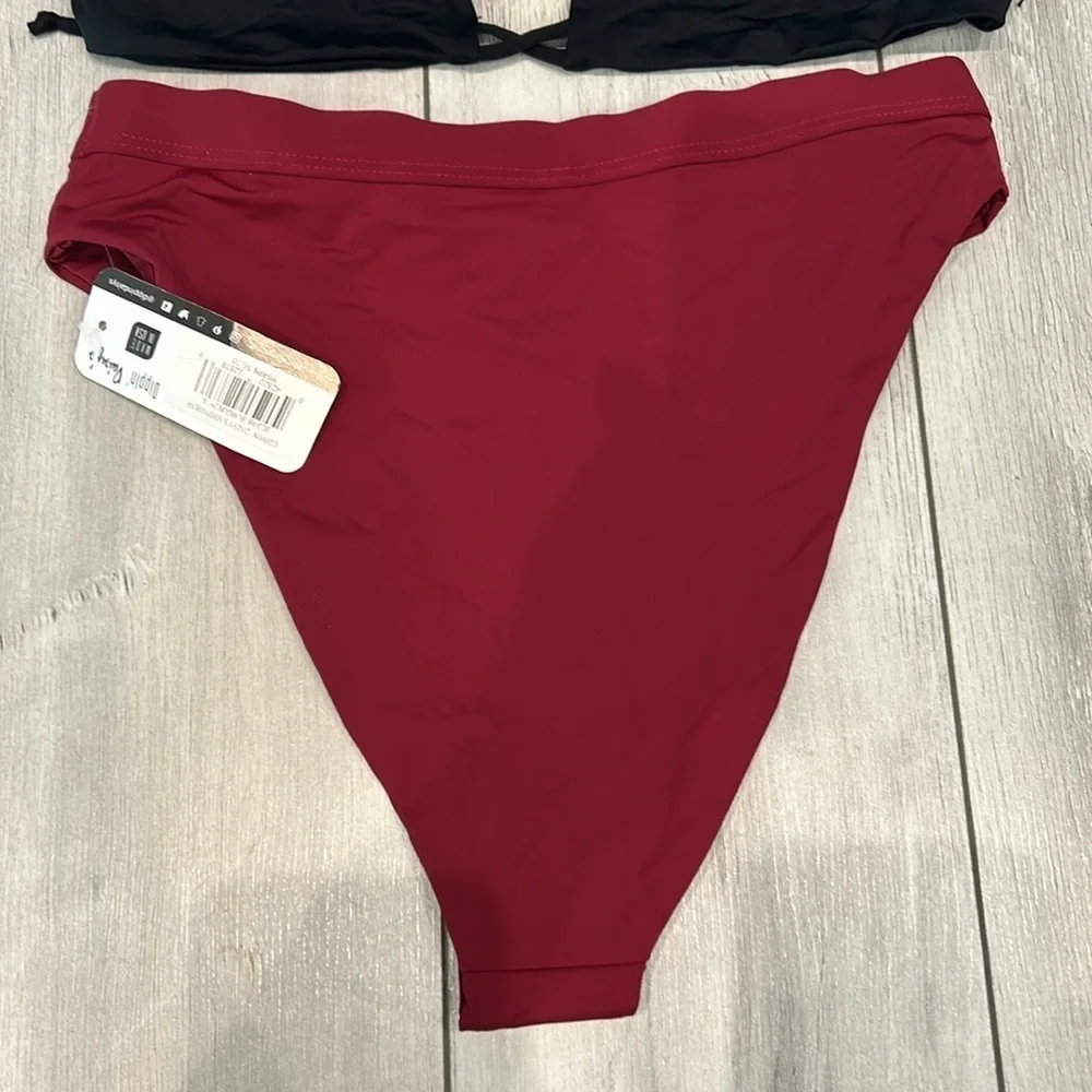 Dippin' Daisy's black and burgundy bikini swimsuit set size small